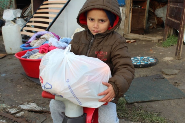 Archway Romania volunteers working with children in Bucharest
